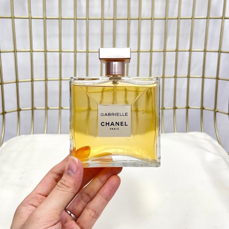Catalogue product photo — US-239 — Catalogue name: Chanel Gabrielle — Capacity shown: 100 ml