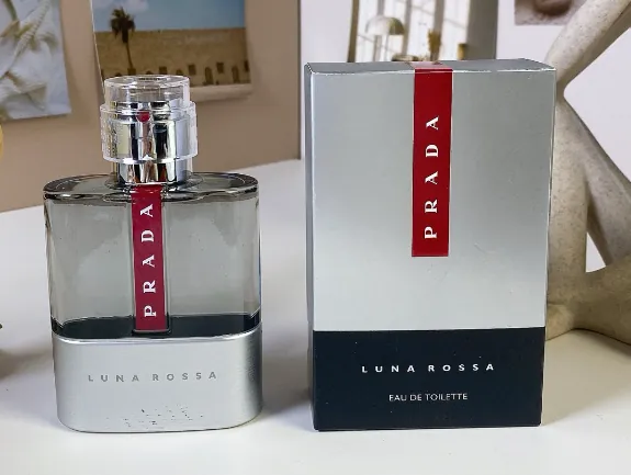 Prada Luna Rossa Eau de Toilette — 100ml — US-340 — Catalogue name: Prada Luna Rossa Eau de Toilette — Capacity shown: 100ml