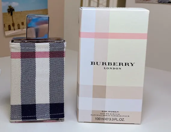 Burberry London For Women EDP — 100ml — US-484 — Catalogue name: Burberry London For Women EDP — Capacity shown: 100ml