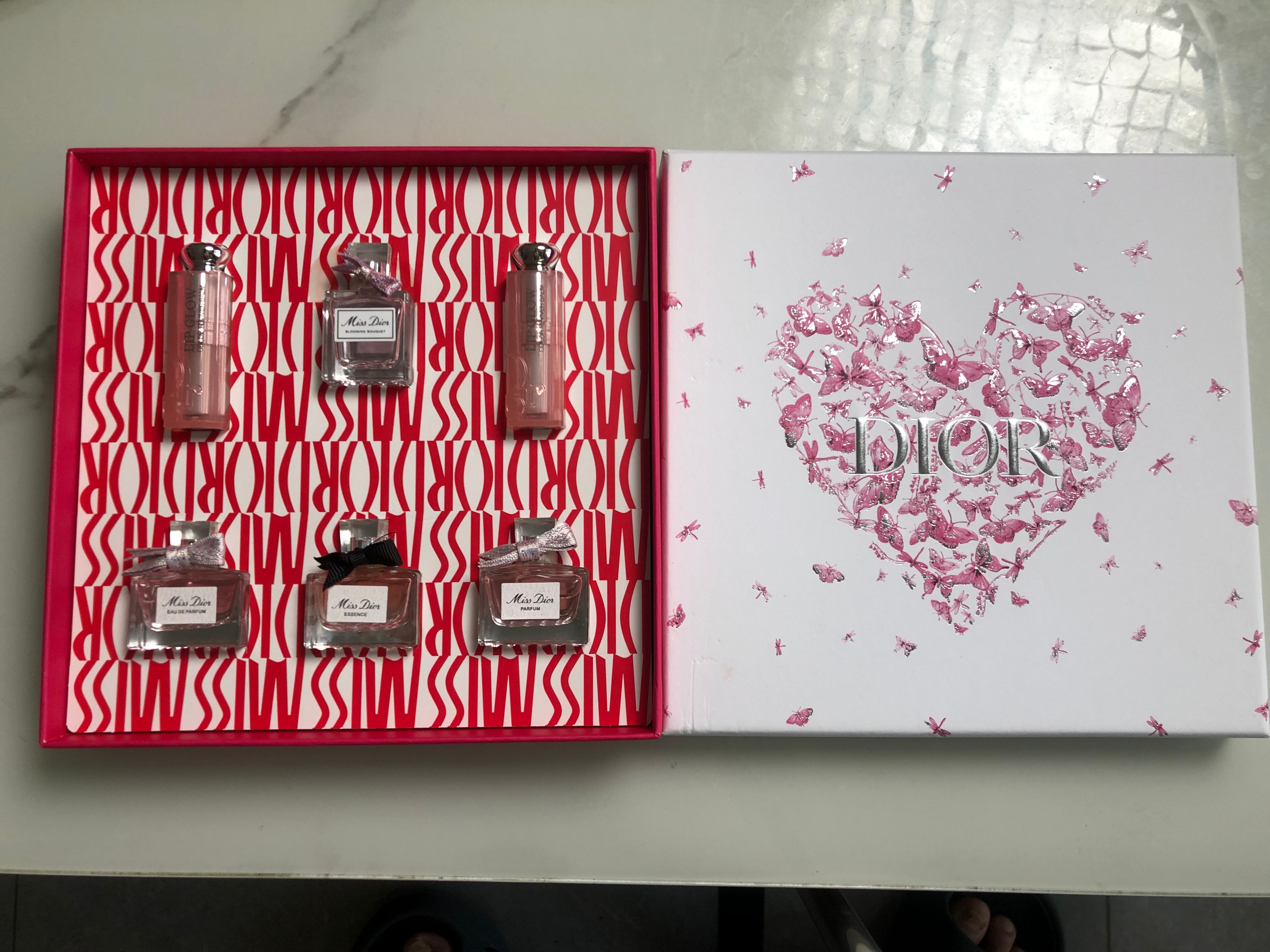 Gift-set product photo — US-256 — Catalogue name: Dior Miss Dior 6-Piece Mini Perfume Butterfly Heart Gift Set — Capacity shown: Perfume: 5ml × 4 = 20ml; lip oil: 7ml × 2 = 14ml
