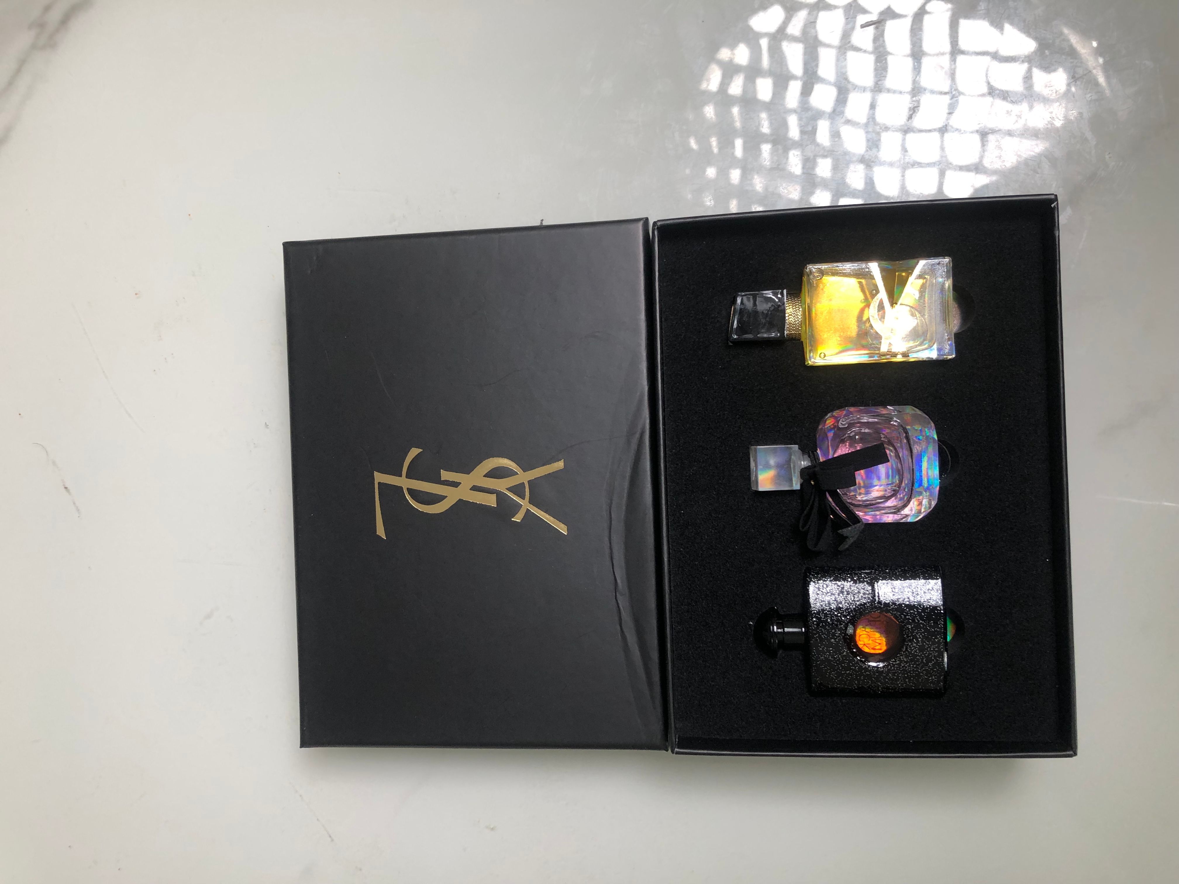 Gift-set product photo — US-263 — Catalogue name: YSL 3-Piece Mini Perfume Gift Set — Capacity shown: 7.5ml × 3