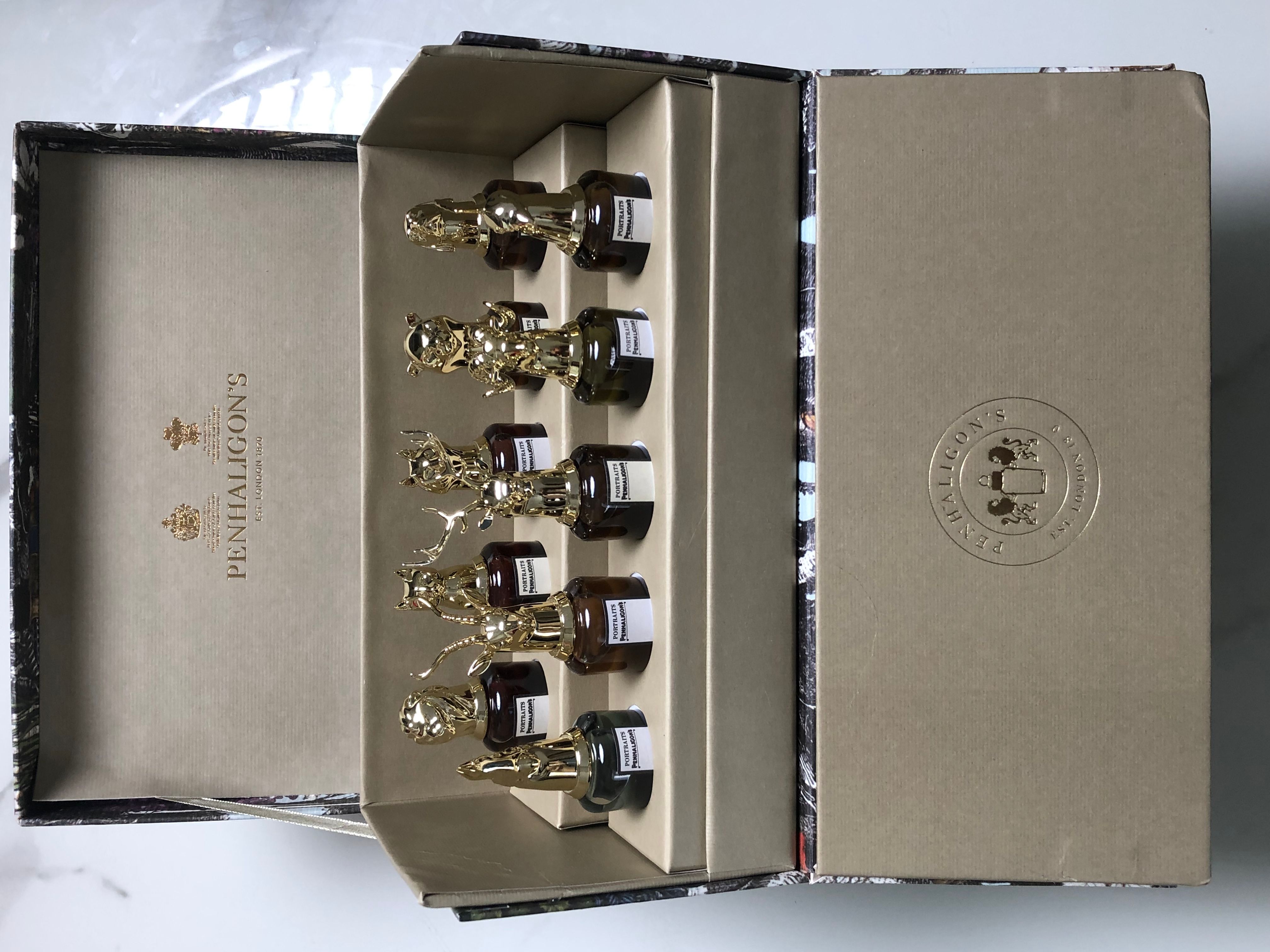 Gift-set product photo — US-274 — Catalogue name: Penhaligon's Portraits 10-Piece Mini Perfume Gift Set — Capacity shown: 10ml × 10
